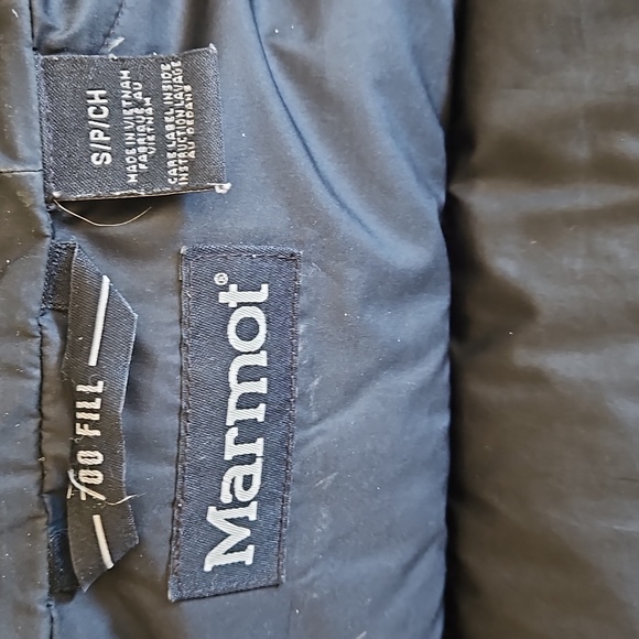 Marmot black puffy jacket - Picture 2 of 3